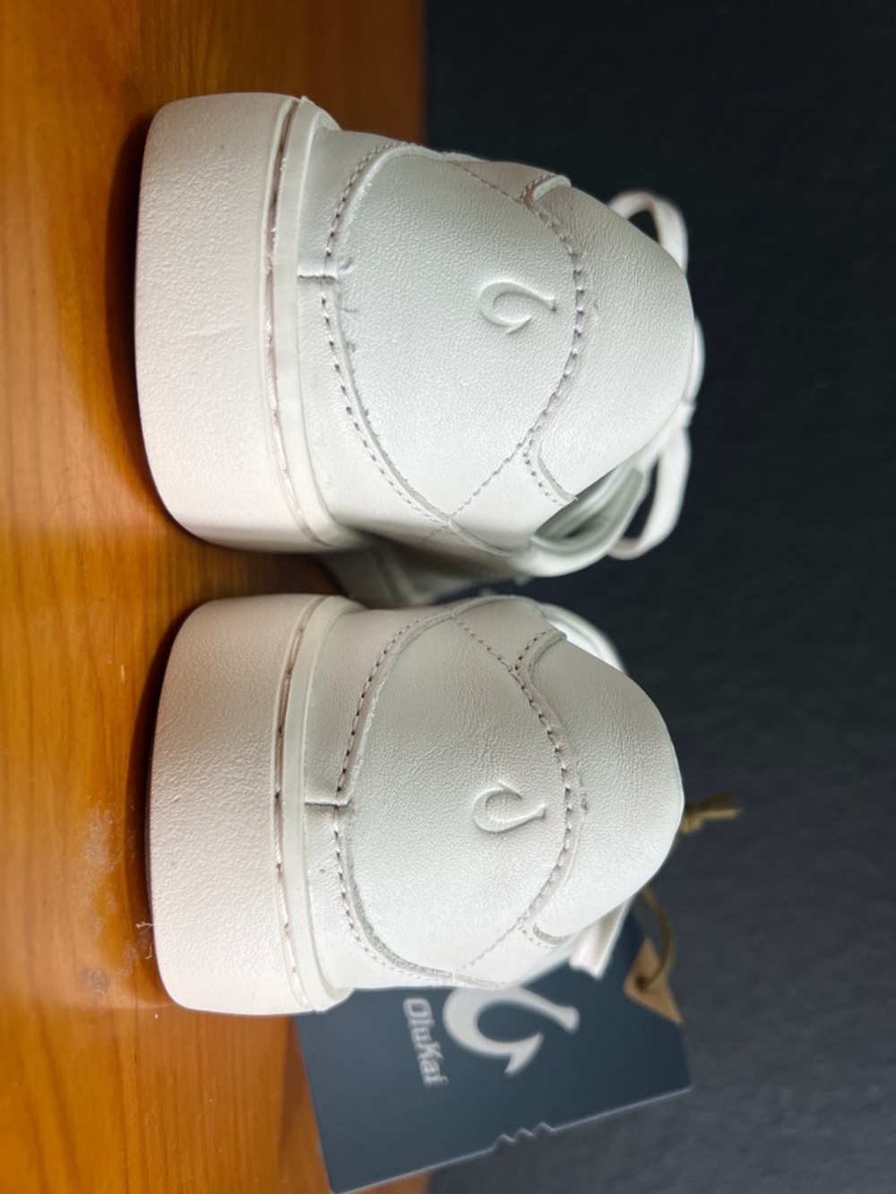 OLUKAI White Low-Top Sneakers - Picture 4 of 6